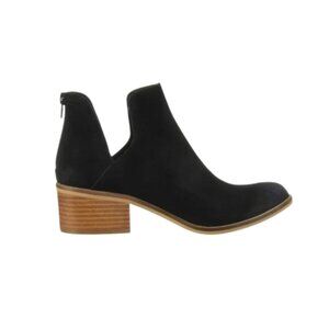 New in the Box Steve Madden Women's Lancaster Bootie in Black Suede Size 9